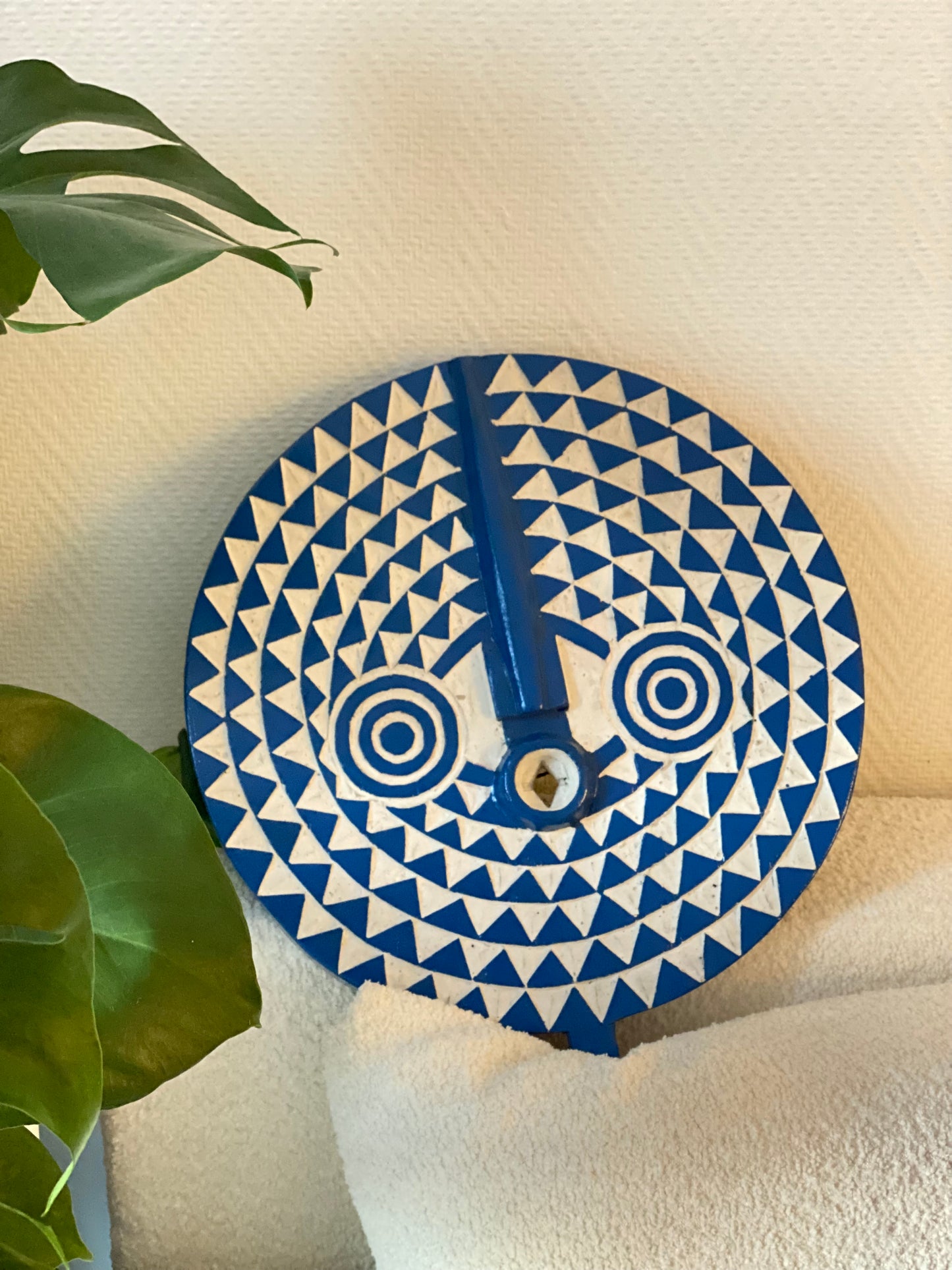 Masque soleil coloré bleu du Burkina Faso - diamètre 40 cm