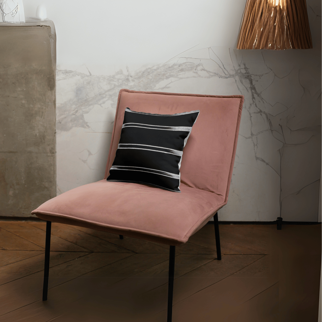Housse de coussin Eclats d'hiver en coton tissé Tapis dans le noir