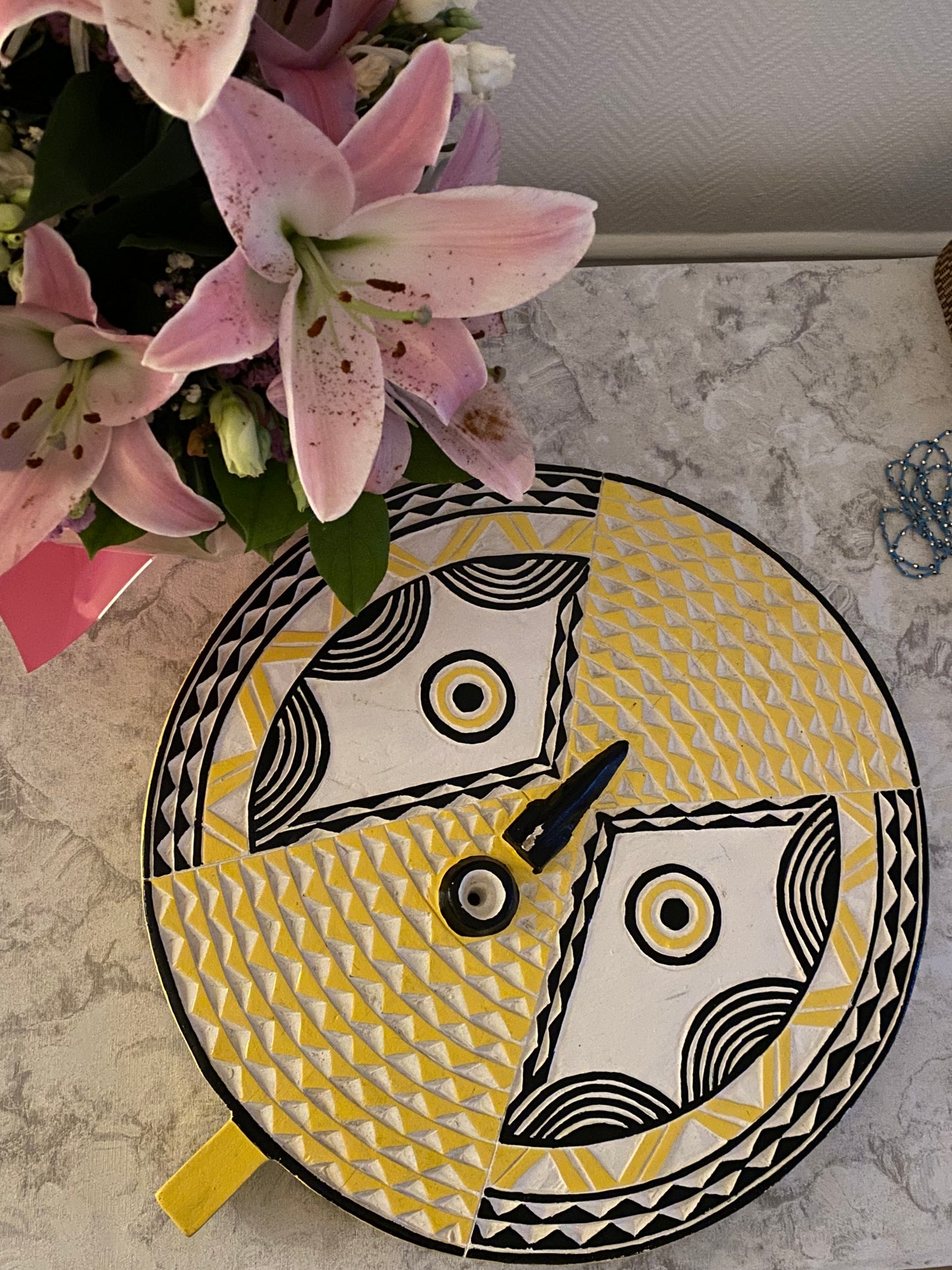 Masque soleil coloré jaune du Burkina Faso - diamètre 50 cm