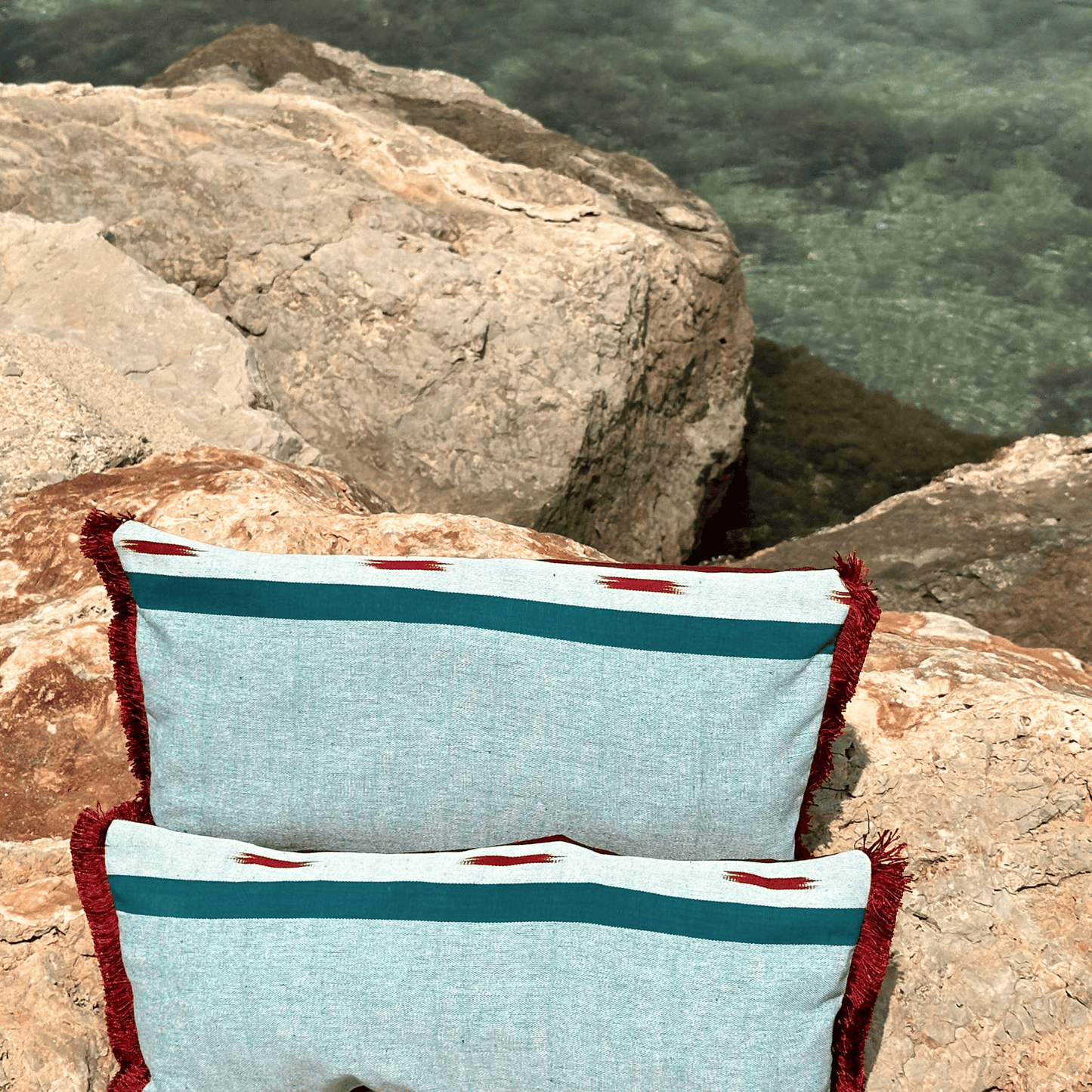 Cojín Escapade Riviera 30X50 cm verde y burdeos