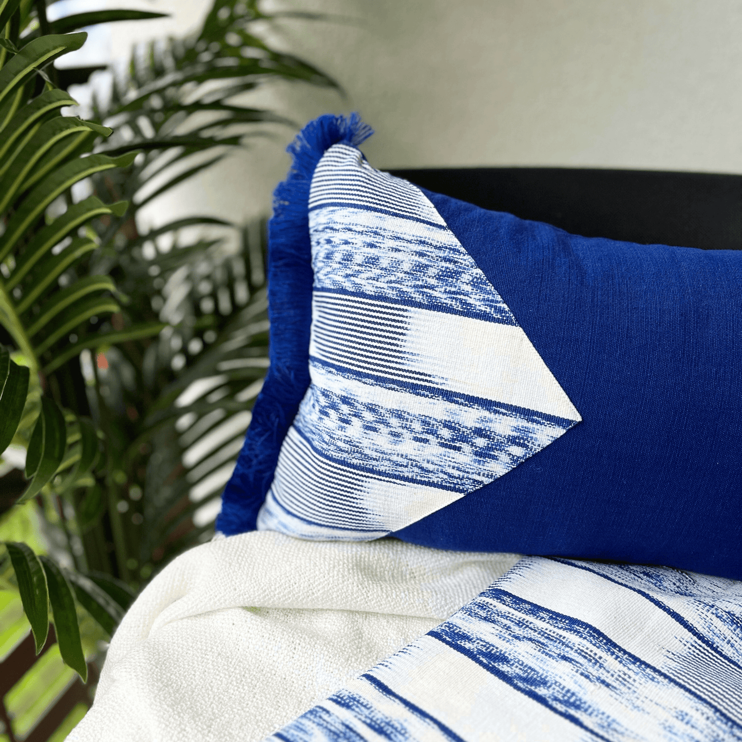 Cojín Escapada Tropical 30X50 cm azul