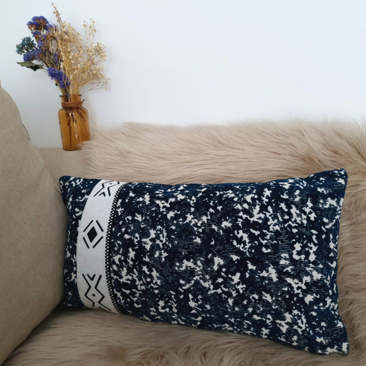 inse-collection-blue-cushion-slide-1