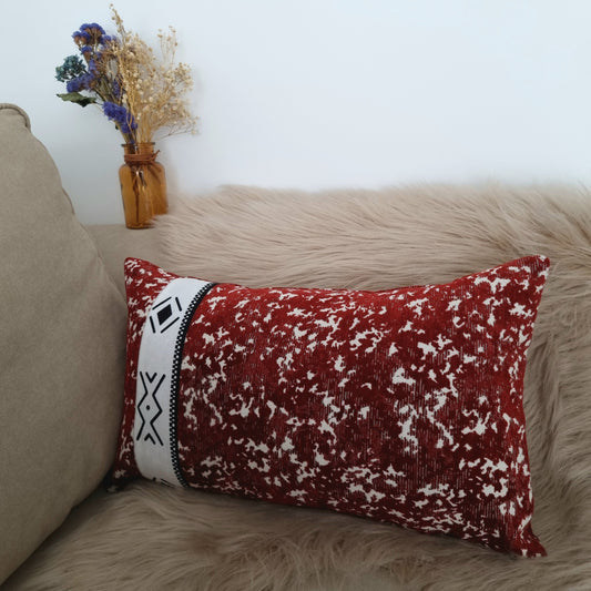 inse-collection-red-cushion-slide-1