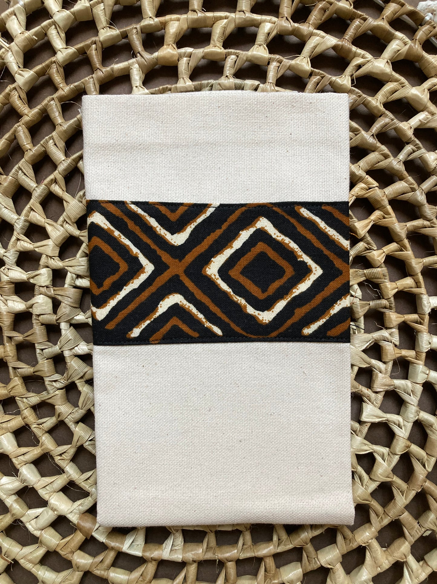 tablecloths-cotton-model-1-white-slide-3