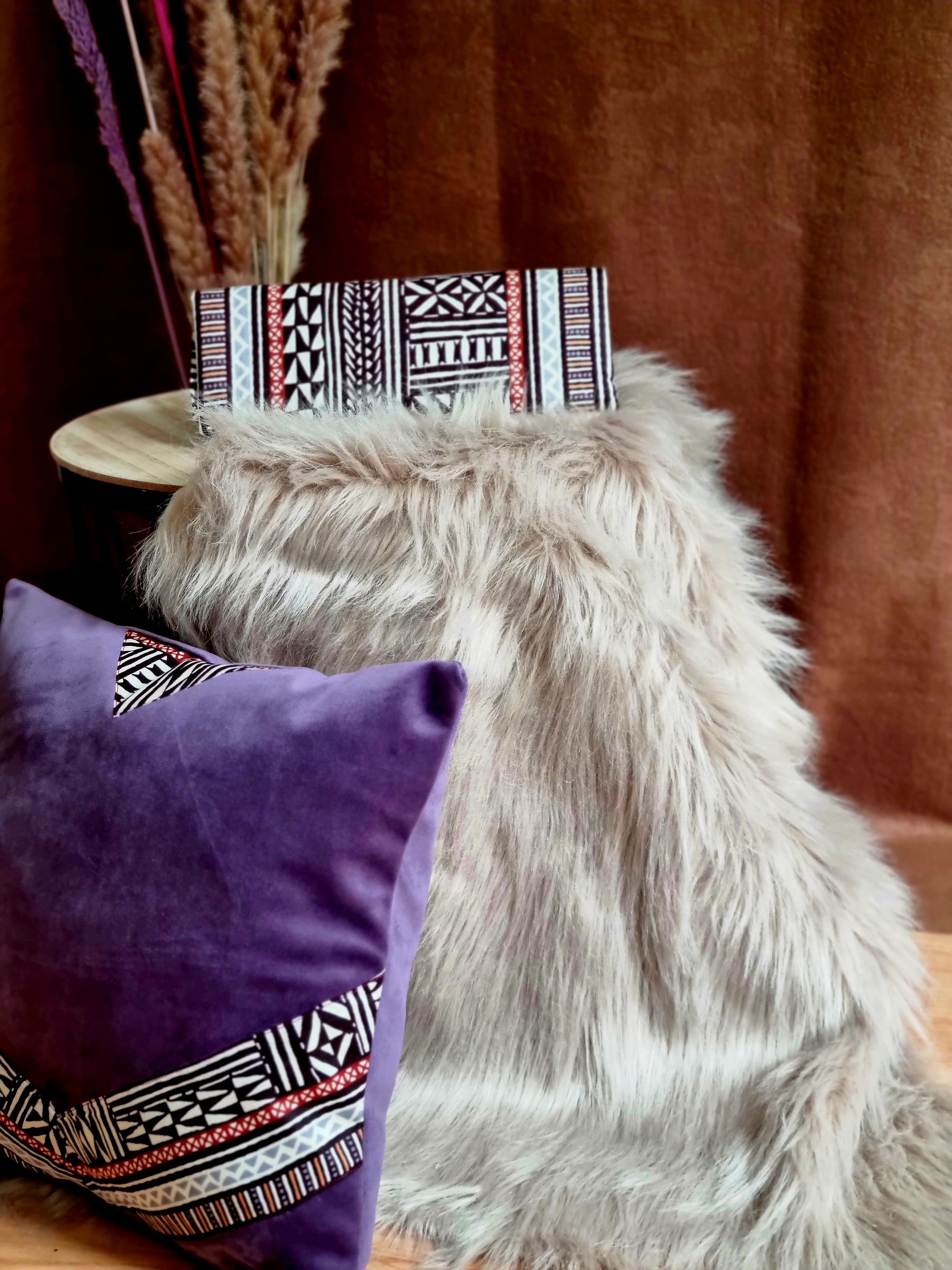 adanse-collection-oriental-purple-cushion-slide-2
